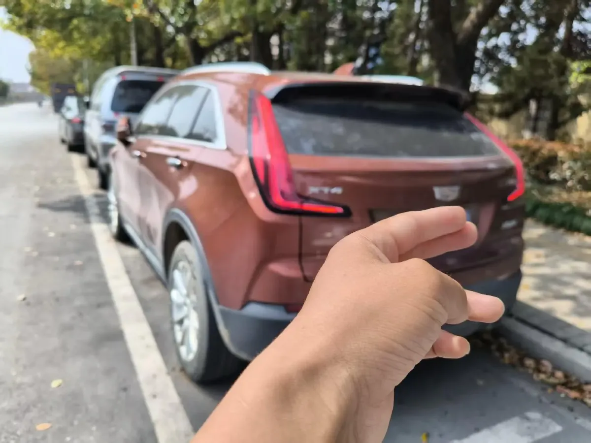 2021 Cadillac XT4 2.0T 237HP L4 9AT,autocango,china used car exporter,china ev exporter,chinese used car exporter,chinese used ev exporter