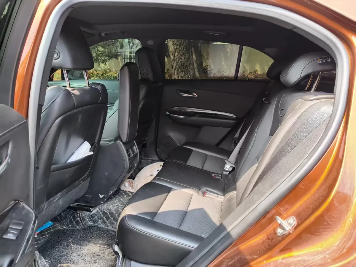 2021 Cadillac XT4 2.0T 237HP L4 9AT,autocango,china used car exporter,china ev exporter,chinese used car exporter,chinese used ev exporter