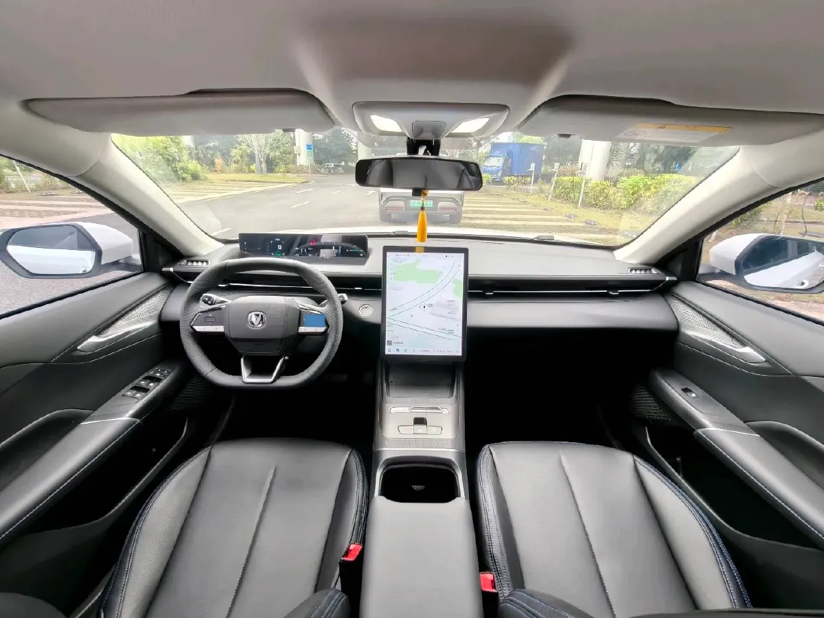 2025 ChangAn EadoPHEV 1.5L 98HP L4 E-CVT PHEV,autocango,china used car exporter,china ev exporter,chinese used car exporter,chinese used ev exporter