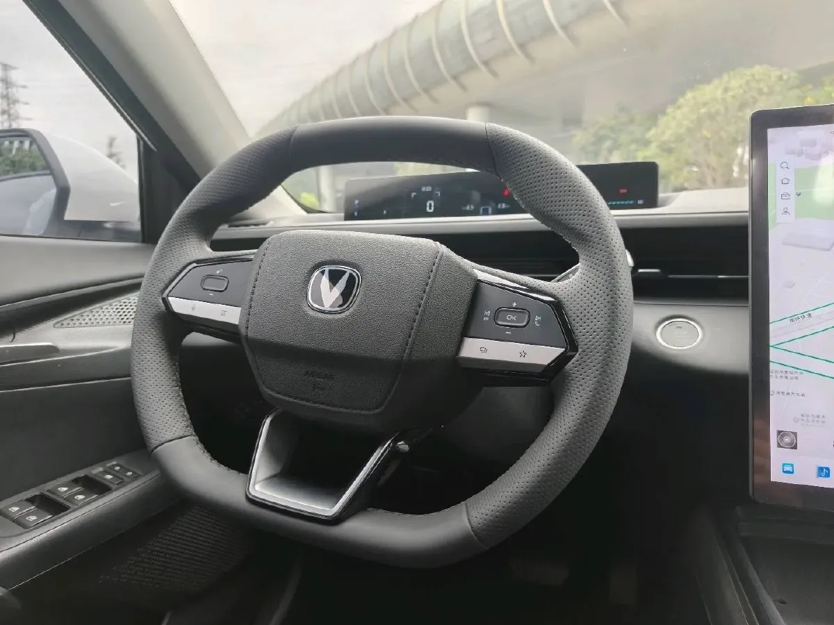 2025 ChangAn EadoPHEV 1.5L 98HP L4 E-CVT PHEV,autocango,china used car exporter,china ev exporter,chinese used car exporter,chinese used ev exporter