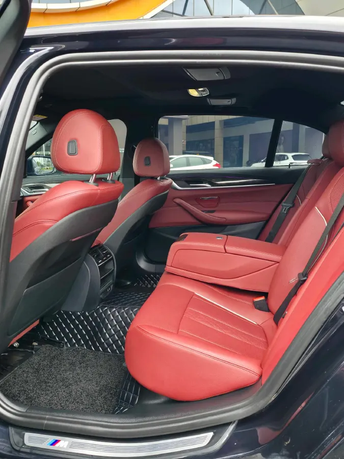 2022 BMW 5 Series 2.0T 184HP L4 8AT,autocango,china used car exporter,china ev exporter,chinese used car exporter,chinese used ev exporter