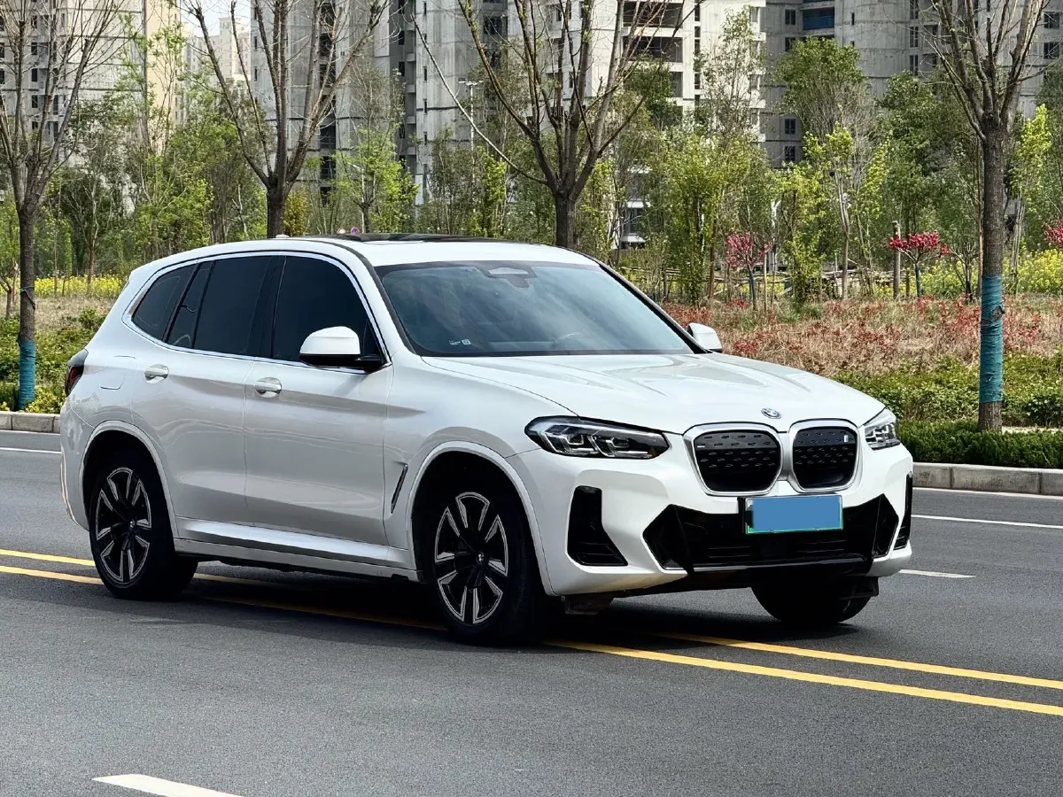 2024 BMW iX3 BEV 80KWH,autocango,china used car exporter,china ev exporter,chinese used car exporter,chinese used ev exporter