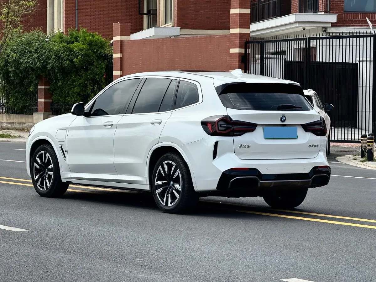 2024 BMW iX3 BEV 80KWH,autocango,china used car exporter,china ev exporter,chinese used car exporter,chinese used ev exporter