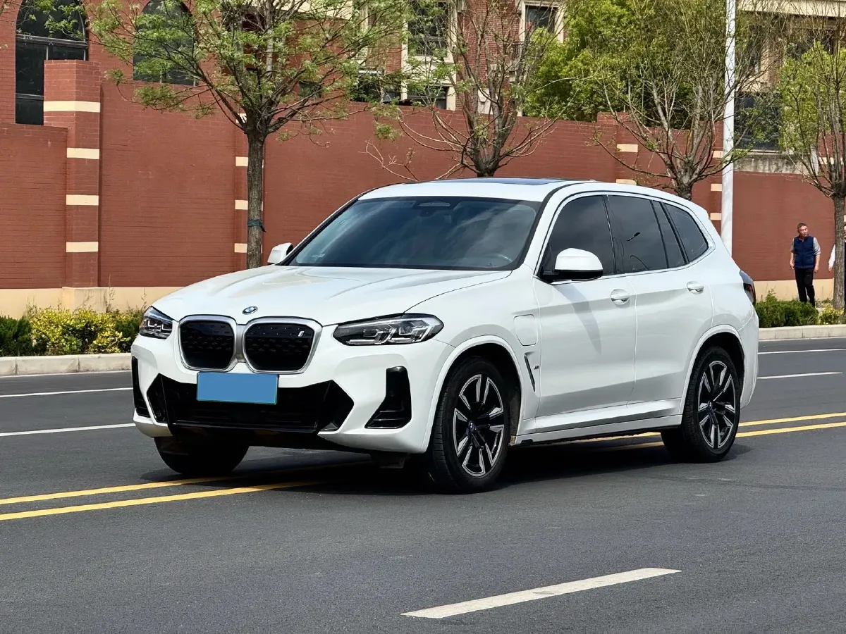 2024 BMW iX3 BEV 80KWH,autocango,china used car exporter,china ev exporter,chinese used car exporter,chinese used ev exporter