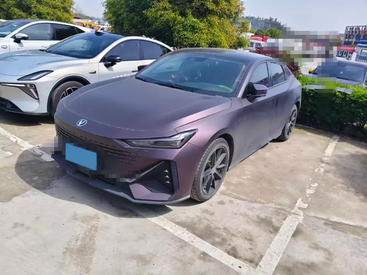 2023 ChangAn UNI-V 1.5T 188HP L4 7DCT,autocango,china used car exporter,china ev exporter,chinese used car exporter,chinese used ev exporter