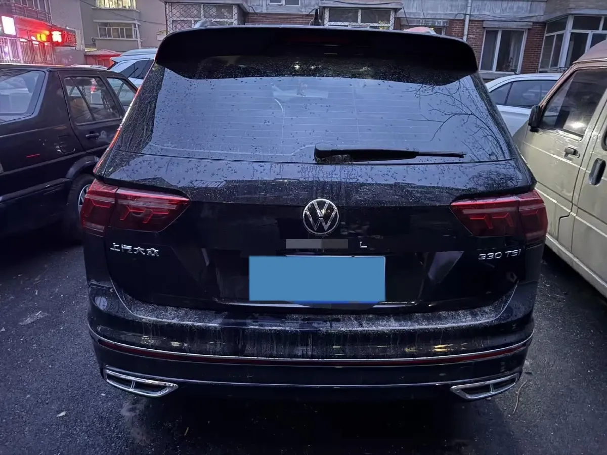 2023 Volkswagen Tiguan L 2.0T 186HP L4 7DCT,autocango,china used car exporter,china ev exporter,chinese used car exporter,chinese used ev exporter