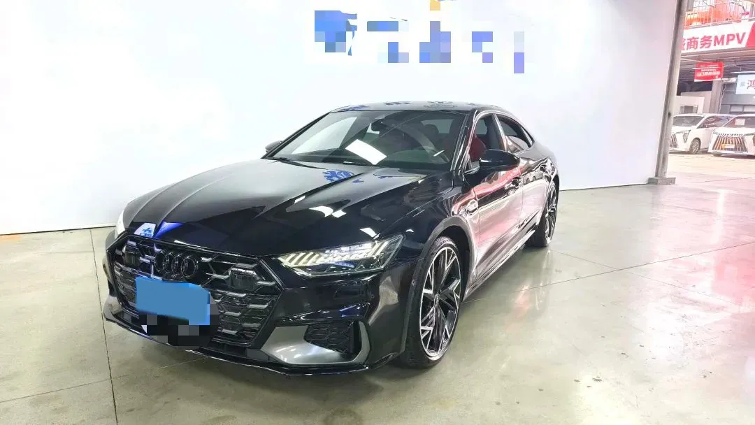 2024 Audi A7L 2.0T 245HP L4 7DCT,autocango,china used car exporter,china ev exporter,chinese used car exporter,chinese used ev exporter