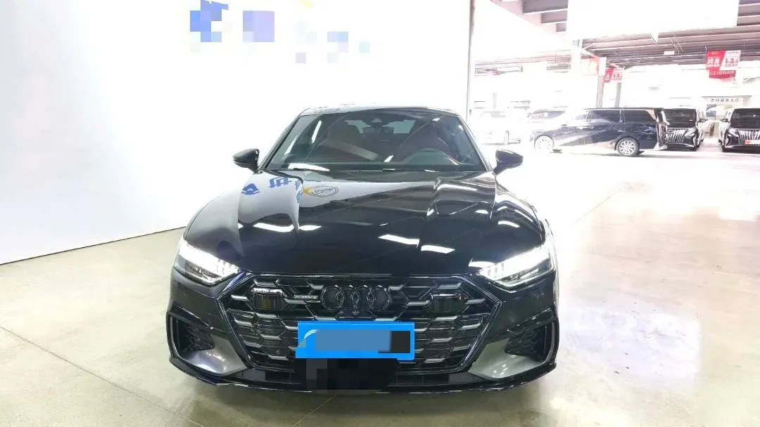 2024 Audi A7L 2.0T 245HP L4 7DCT,autocango,china used car exporter,china ev exporter,chinese used car exporter,chinese used ev exporter