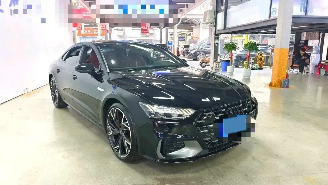 2024 Audi A7L 2.0T 245HP L4 7DCT,autocango,china used car exporter,china ev exporter,chinese used car exporter,chinese used ev exporter