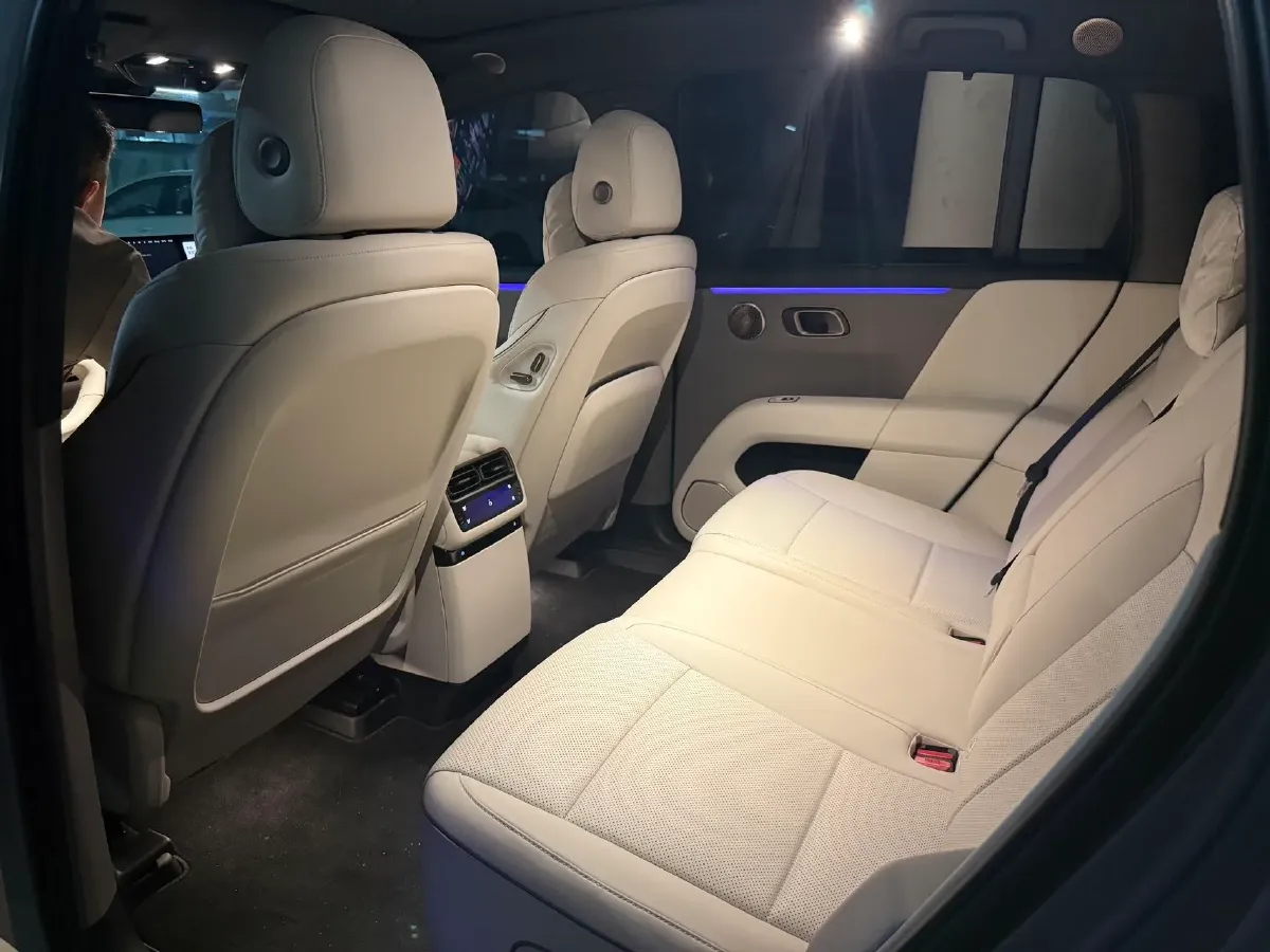 2025 Li i6 BEV,autocango,china used car exporter,china ev exporter,chinese used car exporter,chinese used ev exporter