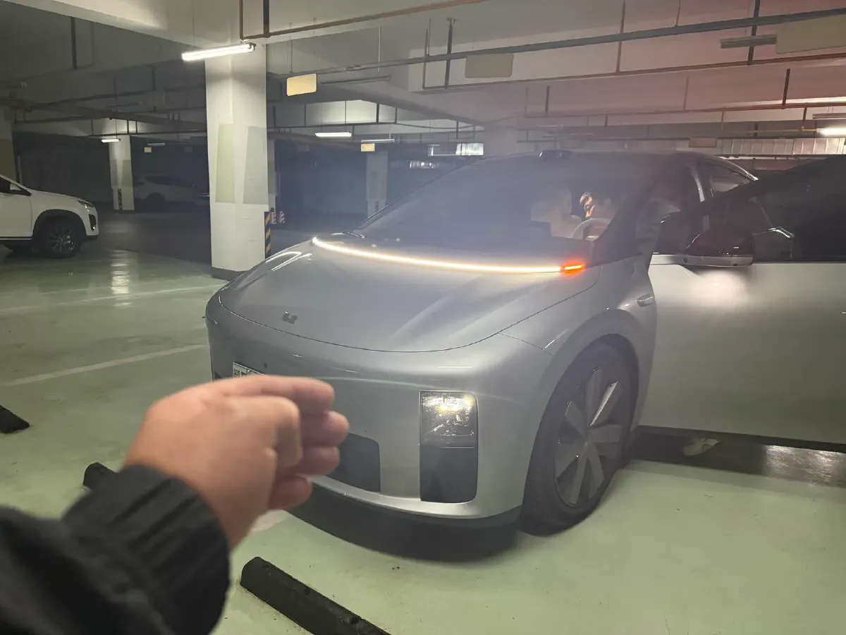 2025 Li i6 BEV,autocango,china used car exporter,china ev exporter,chinese used car exporter,chinese used ev exporter