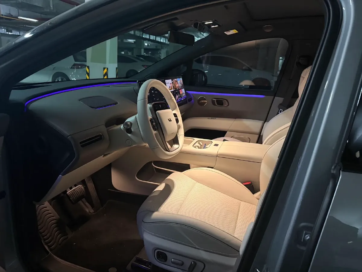 2025 Li i6 BEV,autocango,china used car exporter,china ev exporter,chinese used car exporter,chinese used ev exporter