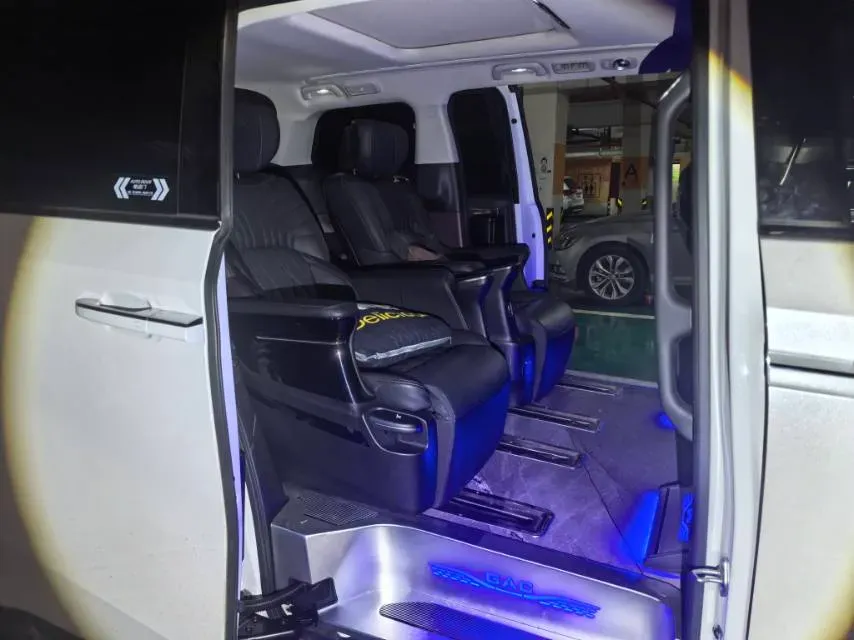 2023 GAC Trumpchi M8 2.0T 252HP L4 8AT,autocango,china used car exporter,china ev exporter,chinese used car exporter,chinese used ev exporter