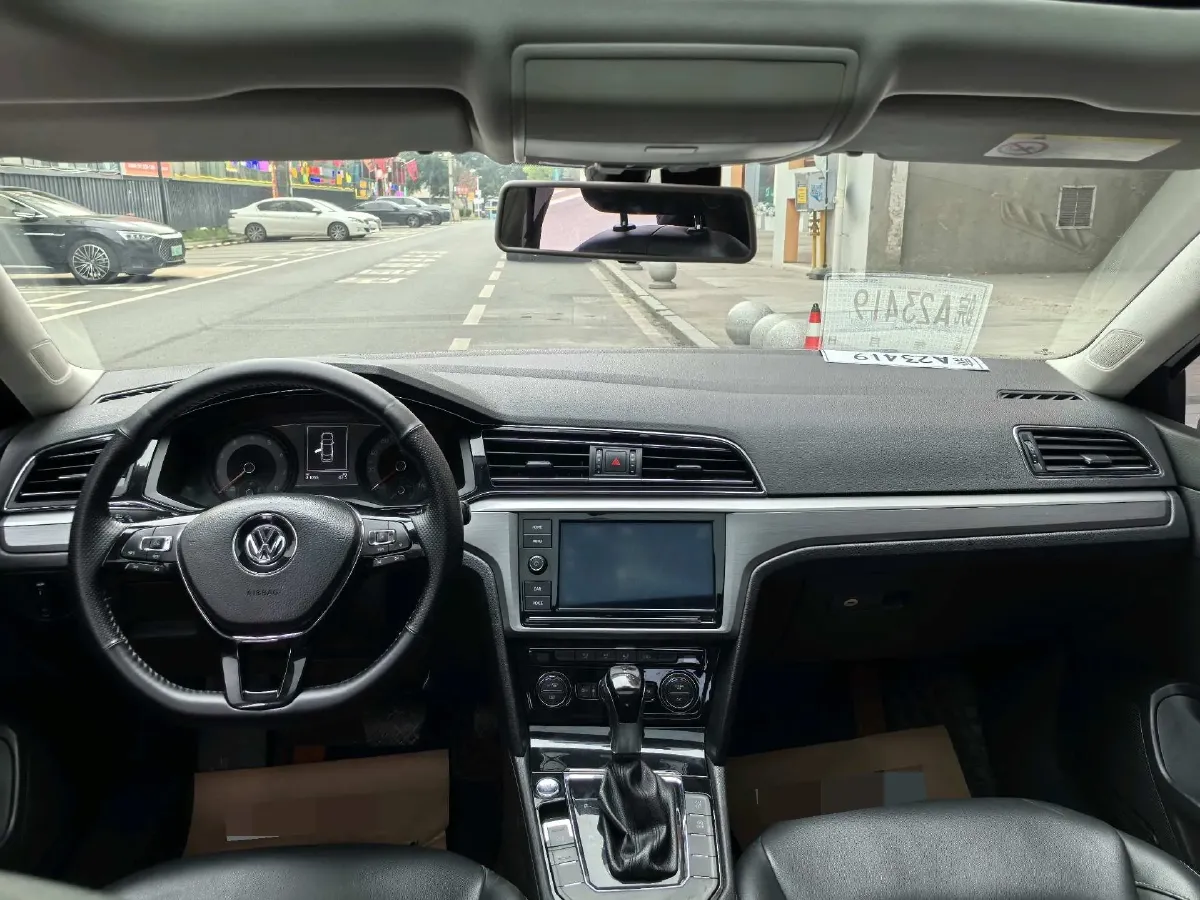 2019 Volkswagen Tayron 2.0T 186HP L4 7DCT,autocango,china used car exporter,china ev exporter,chinese used car exporter,chinese used ev exporter