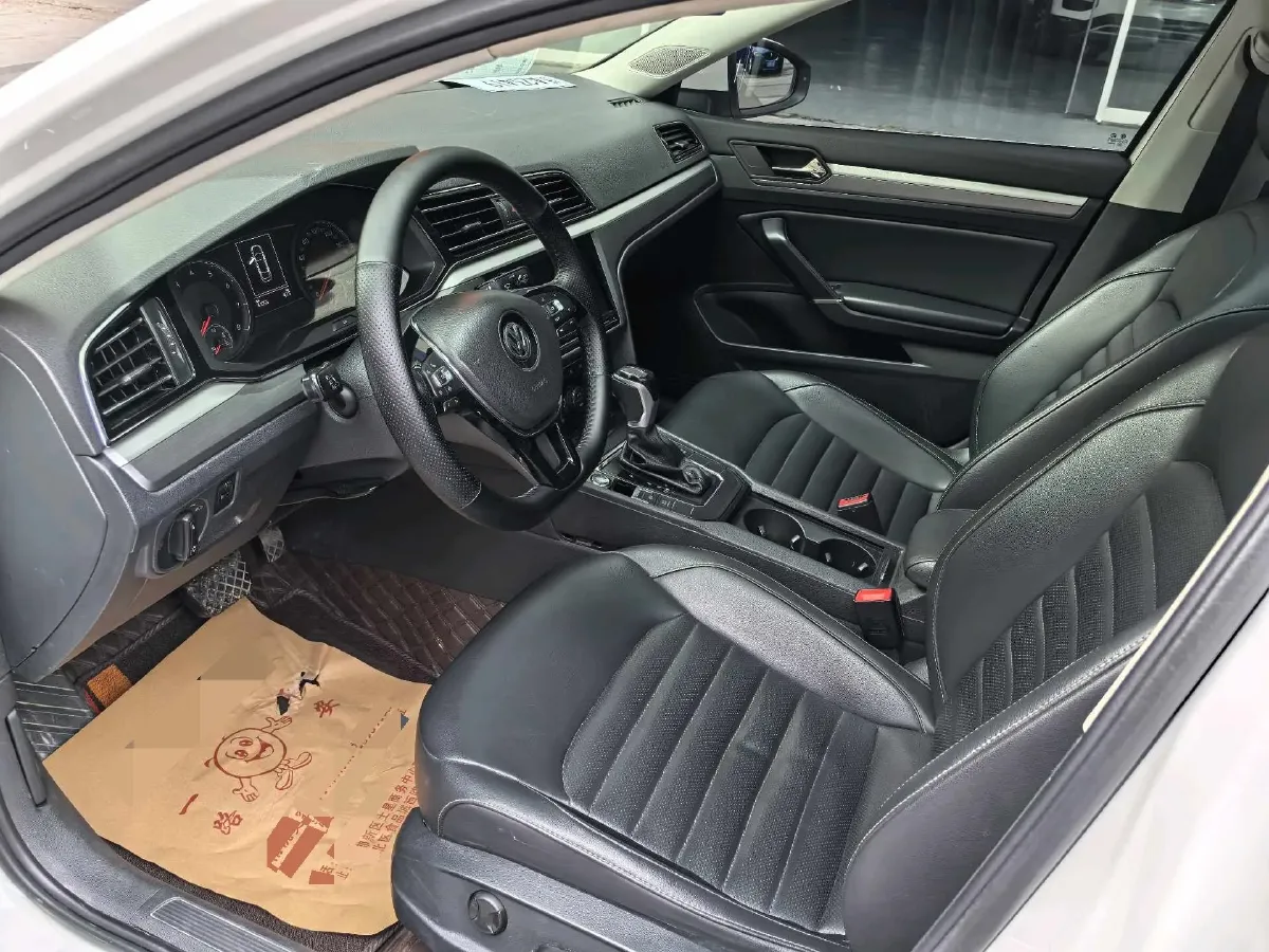 2019 Volkswagen Tayron 2.0T 186HP L4 7DCT,autocango,china used car exporter,china ev exporter,chinese used car exporter,chinese used ev exporter
