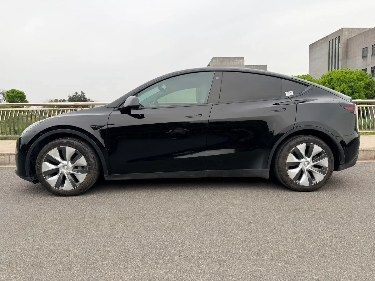 2022 Tesla Model Y BEV 60KWH,autocango,china used car exporter,china ev exporter,chinese used car exporter,chinese used ev exporter