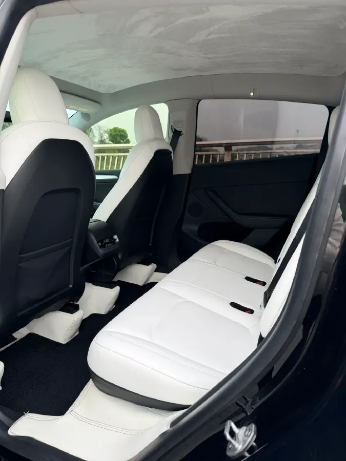 2022 Tesla Model Y BEV 60KWH,autocango,china used car exporter,china ev exporter,chinese used car exporter,chinese used ev exporter