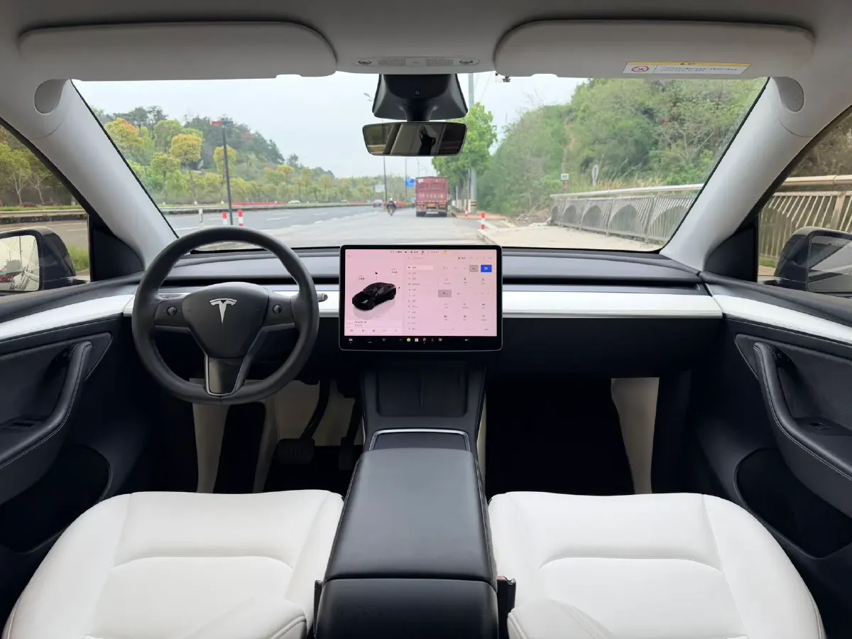 2022 Tesla Model Y BEV 60KWH,autocango,china used car exporter,china ev exporter,chinese used car exporter,chinese used ev exporter