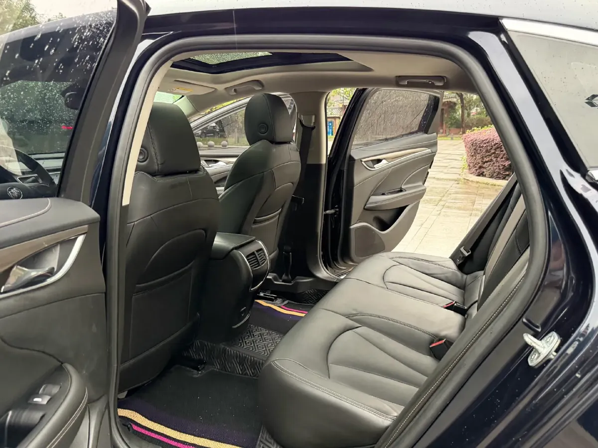 2022 Buick Larcosse 1.5T 169HP L4 9AT,autocango,china used car exporter,china ev exporter,chinese used car exporter,chinese used ev exporter