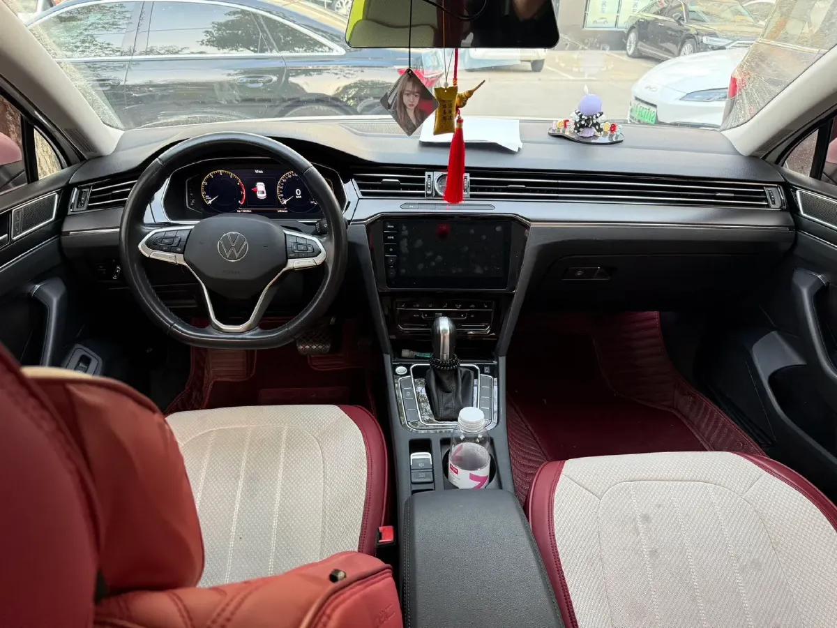 2020 Volkswagen Magotan 2.0T 186HP L4 7DCT,autocango,china used car exporter,china ev exporter,chinese used car exporter,chinese used ev exporter