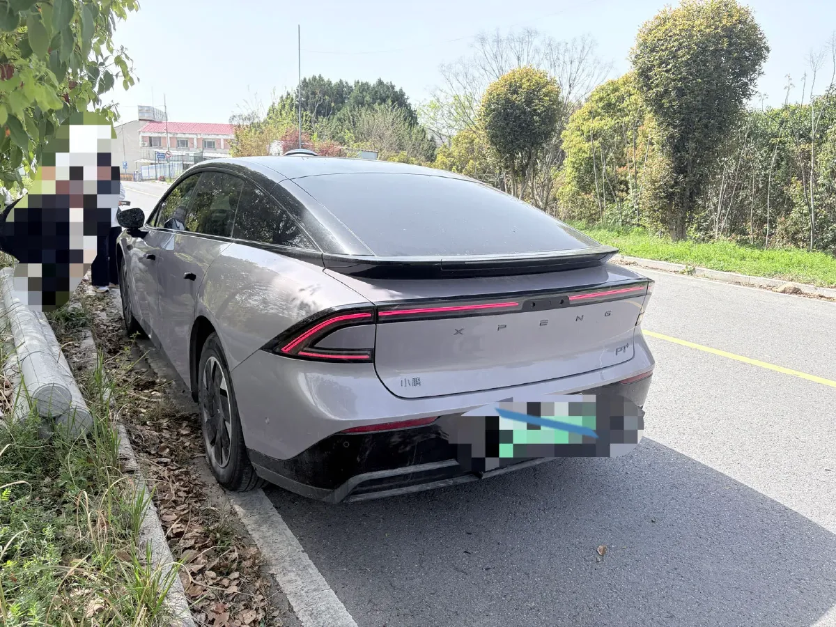 2024 Xpeng P7+ BEV 60.7KWH,autocango,china used car exporter,china ev exporter,chinese used car exporter,chinese used ev exporter