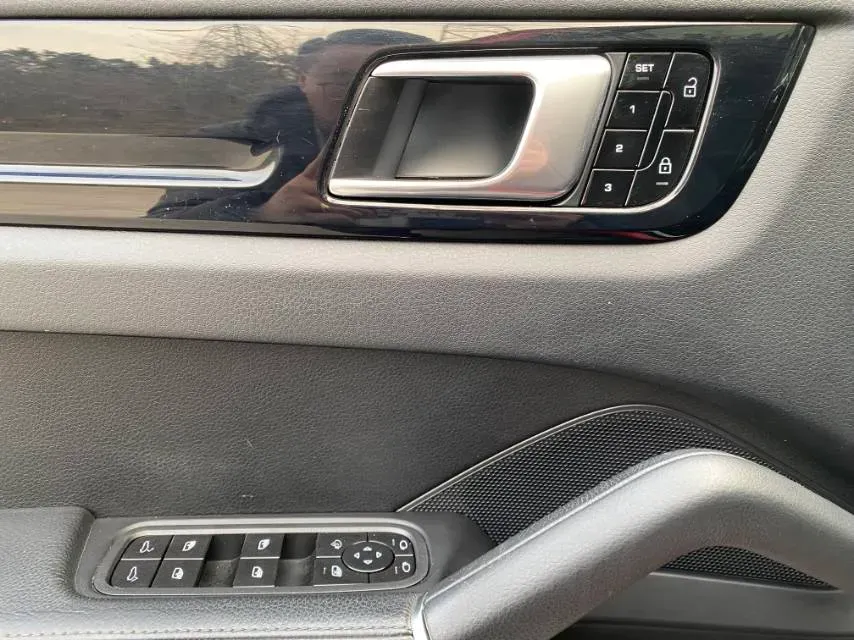 2019 Porsche Cayenne 3.0T 340HP V6 8AT,autocango,china used car exporter,china ev exporter,chinese used car exporter,chinese used ev exporter