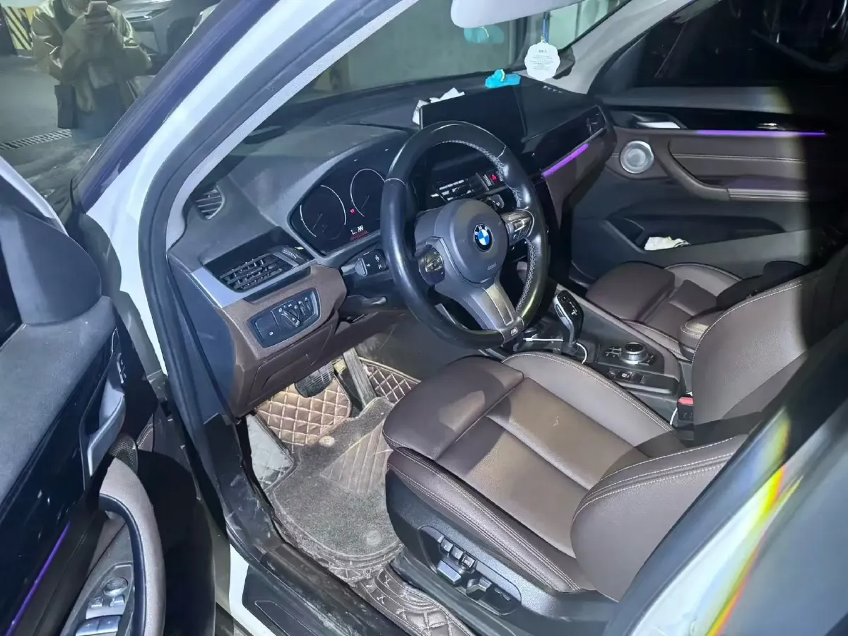 2021 BMW X1 2.0T 192HP L4 7DCT,autocango,china used car exporter,china ev exporter,chinese used car exporter,chinese used ev exporter