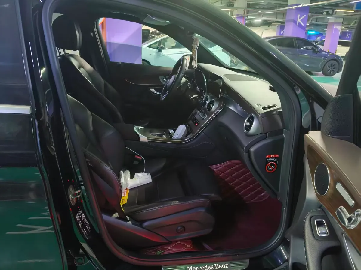 2022 Mercedes-Benz GLC Class 2.0T 197HP L4 9AT,autocango,china used car exporter,china ev exporter,chinese used car exporter,chinese used ev exporter