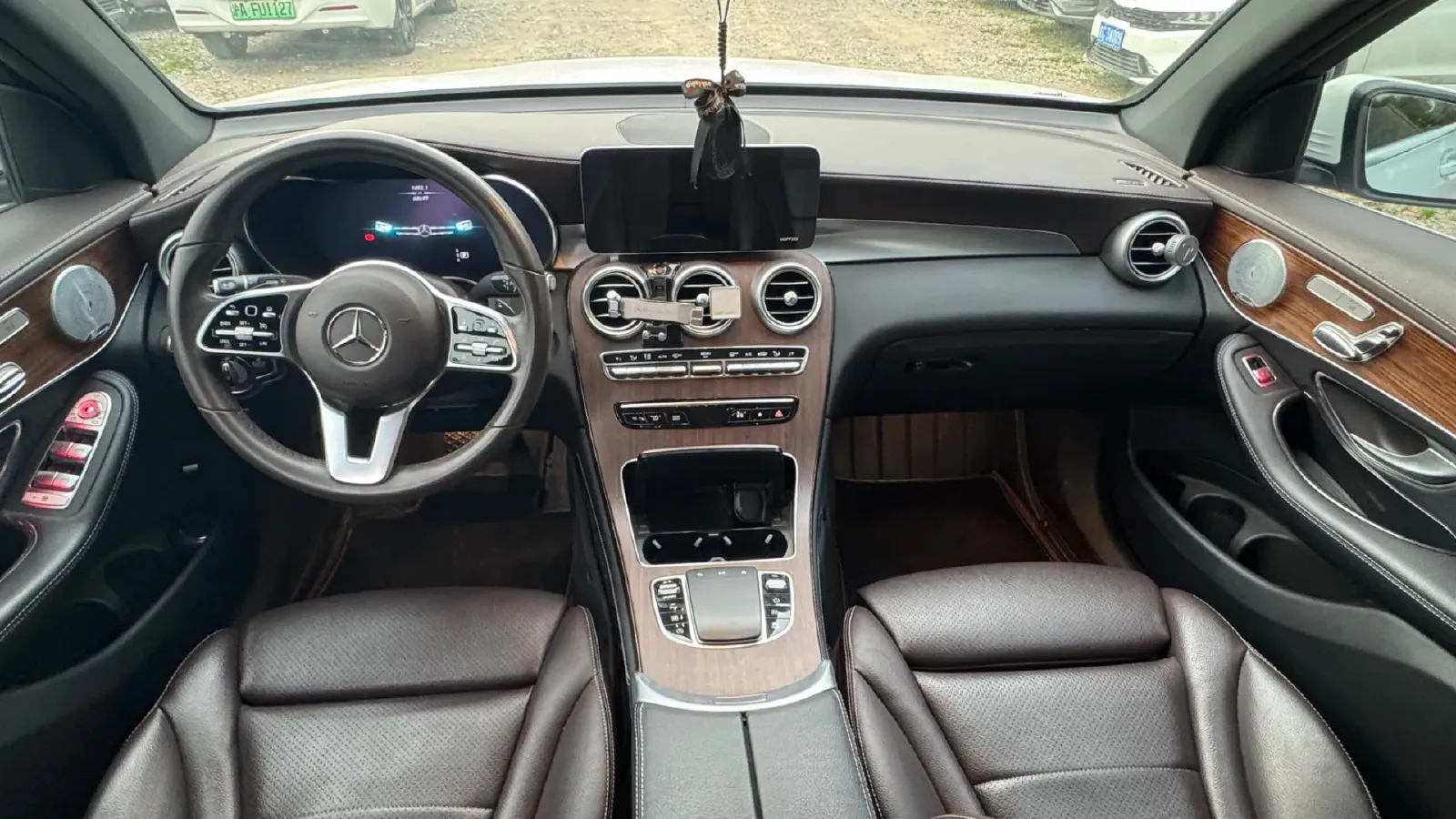 2021 Mercedes-Benz GLC Class 2.0T 258HP L4 9AT,autocango,china used car exporter,china ev exporter,chinese used car exporter,chinese used ev exporter