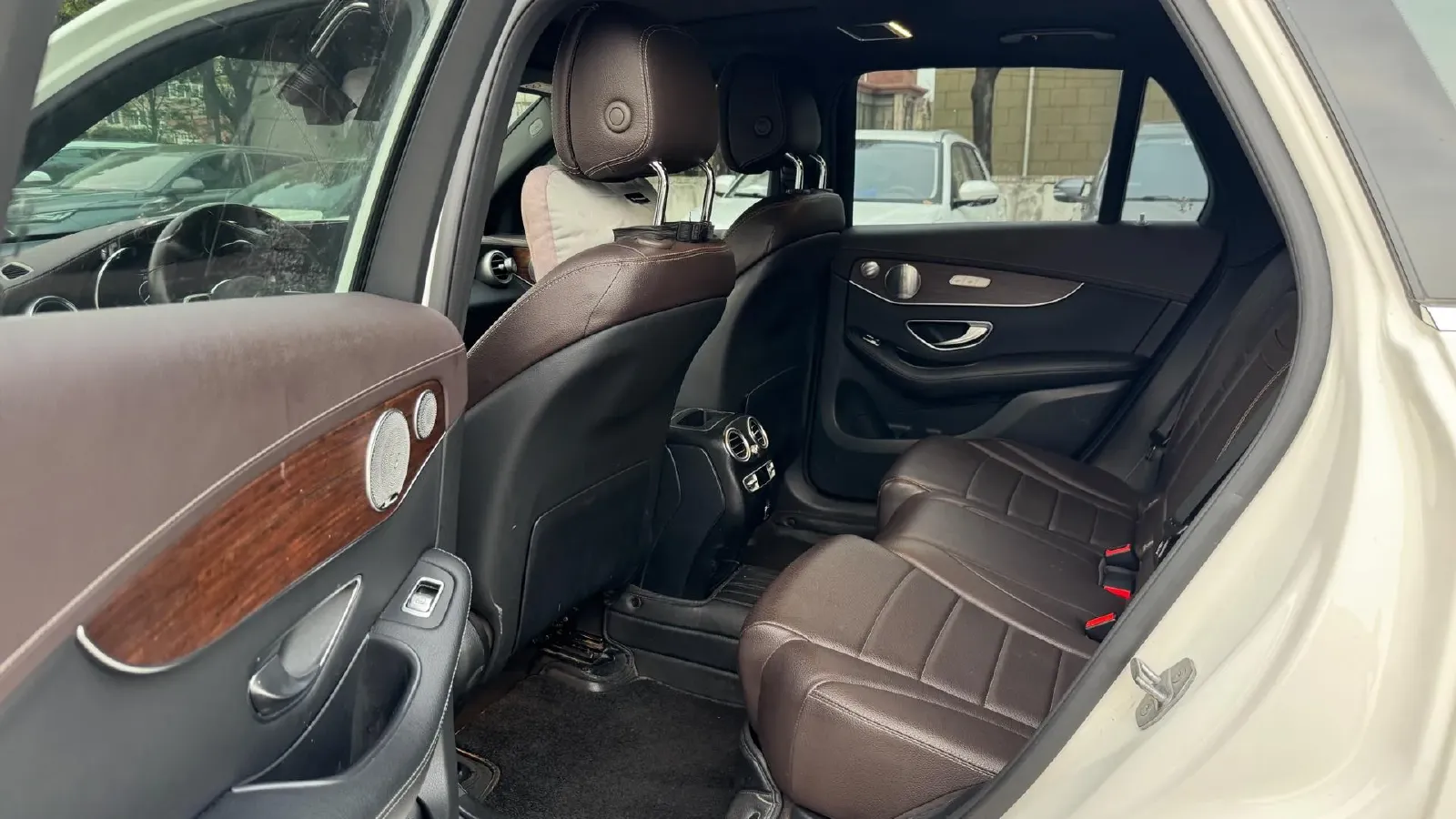 2021 Mercedes-Benz GLC Class 2.0T 258HP L4 9AT,autocango,china used car exporter,china ev exporter,chinese used car exporter,chinese used ev exporter