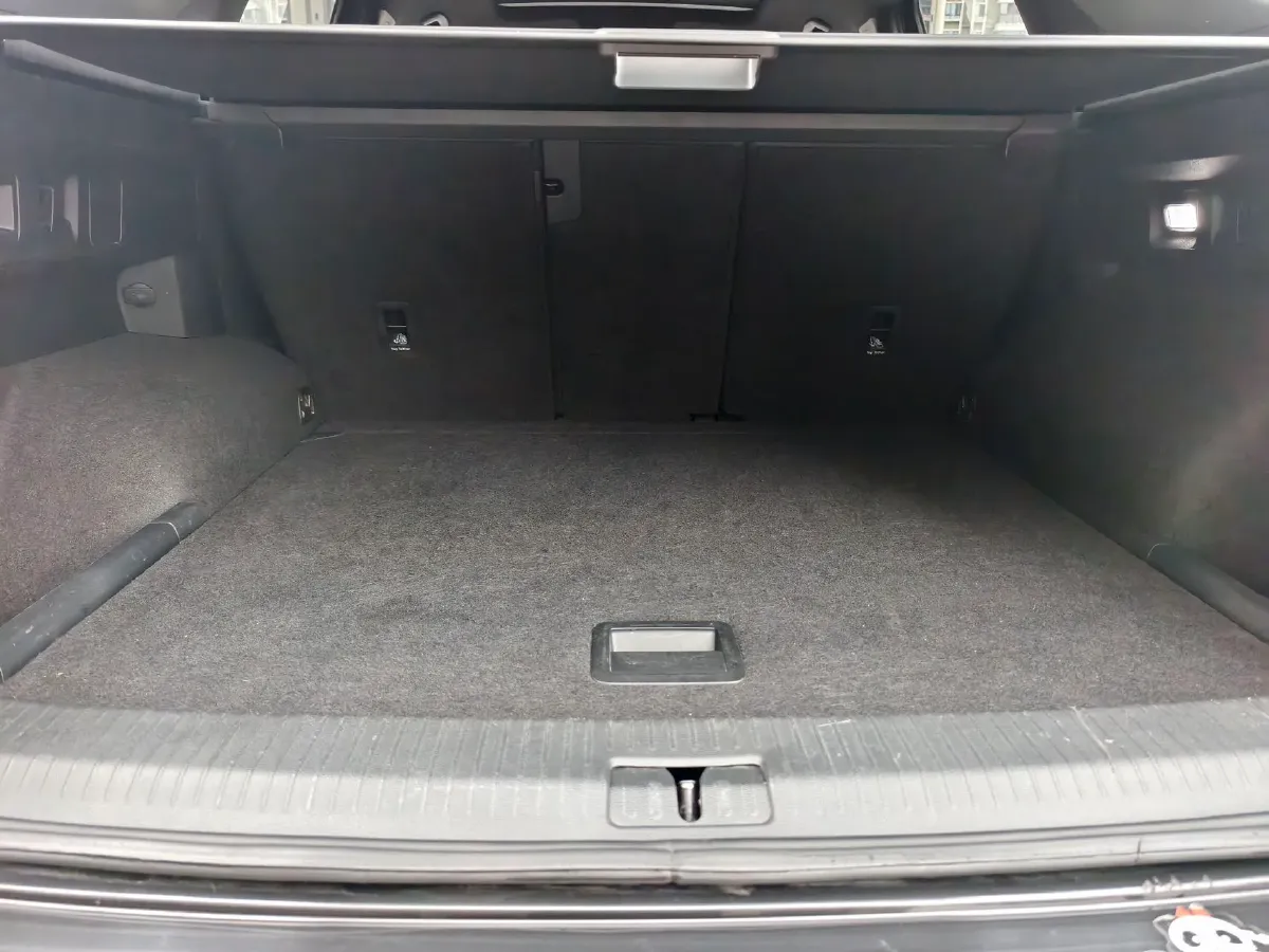 2020 Volkswagen Tayron X 2.0T 186HP L4 7DCT,autocango,china used car exporter,china ev exporter,chinese used car exporter,chinese used ev exporter