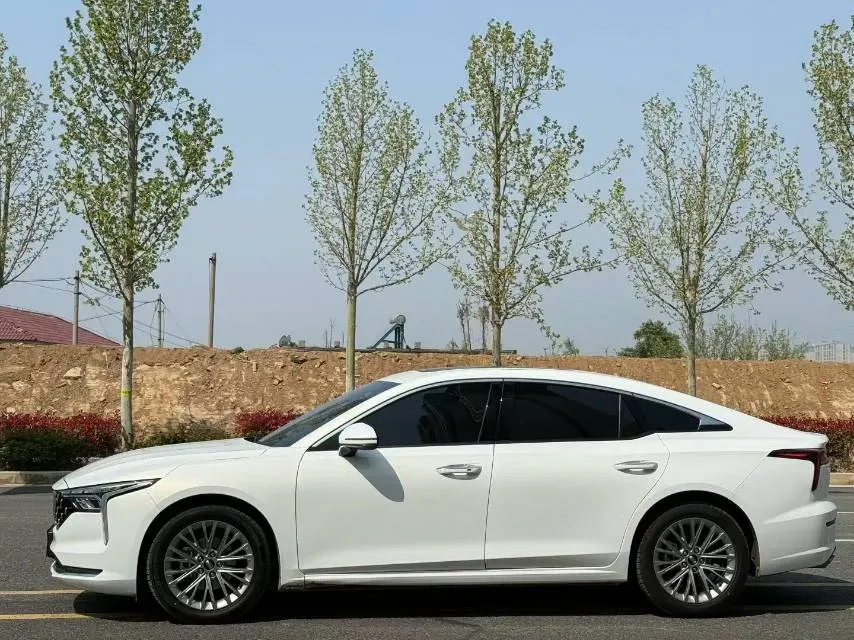 2023 Bestune B70 1.5T 169HP L4 7DCT,autocango,china used car exporter,china ev exporter,chinese used car exporter,chinese used ev exporter