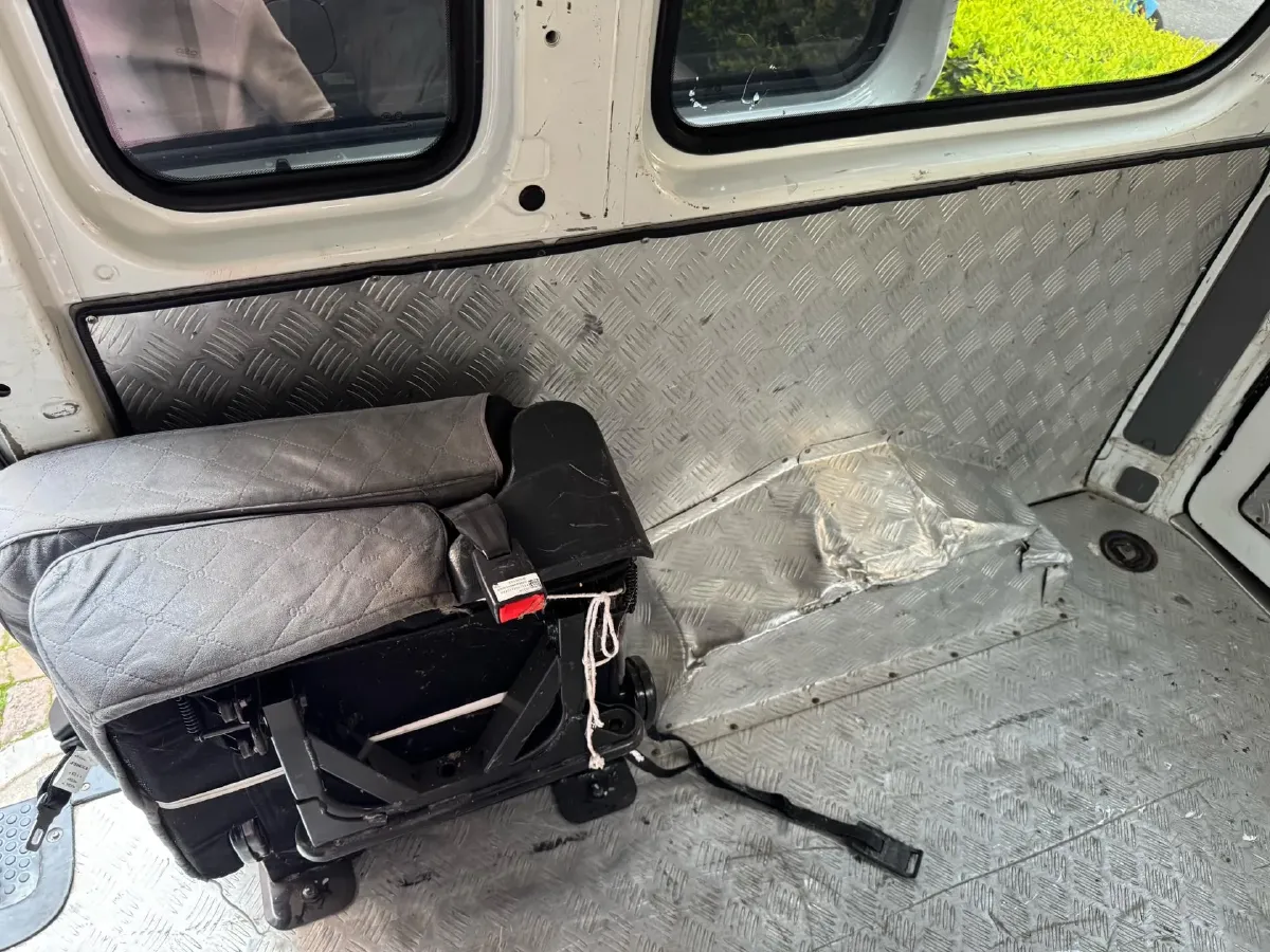 2023 MAXUS XinTu V80 2.0T 139HP L4 6MT,autocango,china used car exporter,china ev exporter,chinese used car exporter,chinese used ev exporter