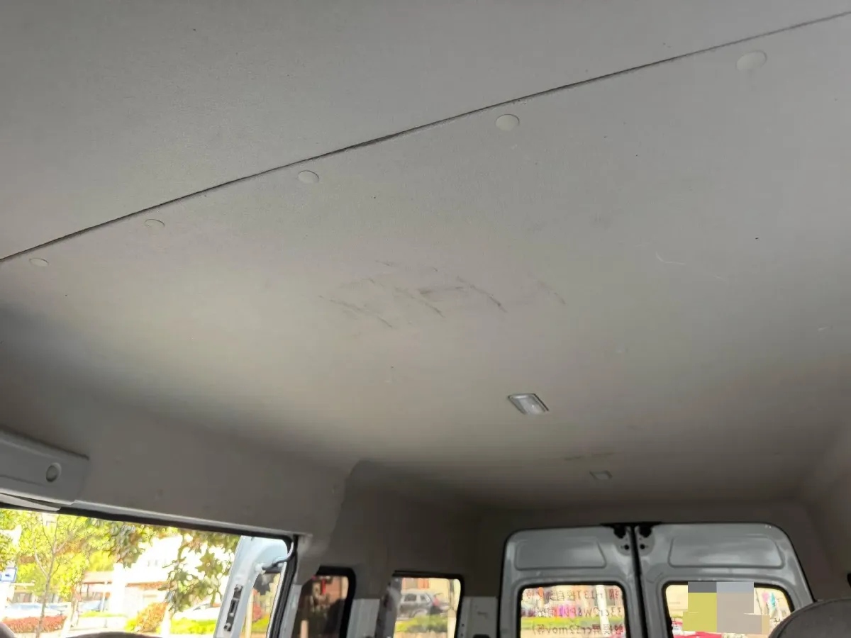 2023 MAXUS XinTu V80 2.0T 139HP L4 6MT,autocango,china used car exporter,china ev exporter,chinese used car exporter,chinese used ev exporter