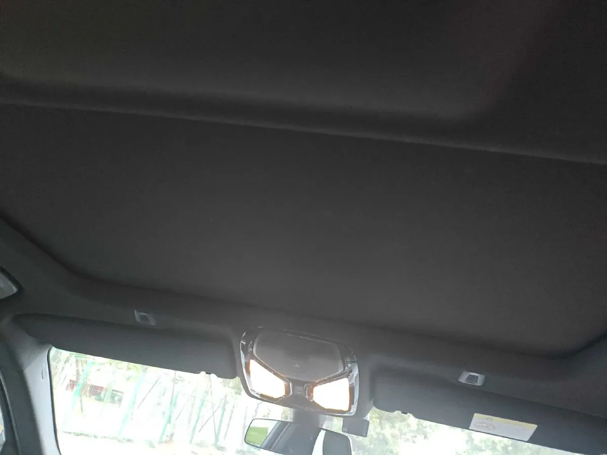 2022 BMW 5 Series 2.0T 184HP L4 8AT,autocango,china used car exporter,china ev exporter,chinese used car exporter,chinese used ev exporter