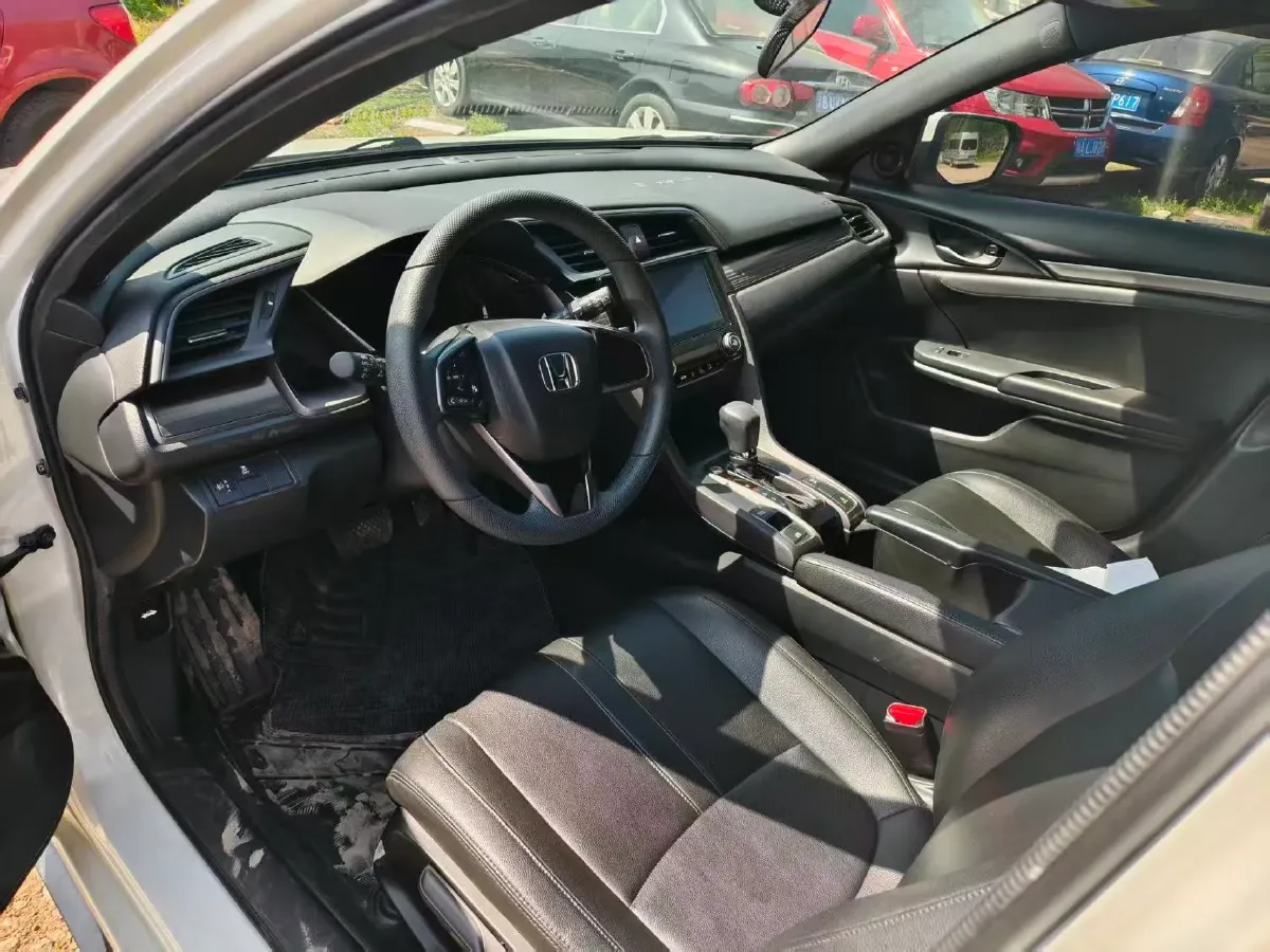 2021 Honda Civic 1.5T 177HP L4 CVT,autocango,china used car exporter,china ev exporter,chinese used car exporter,chinese used ev exporter