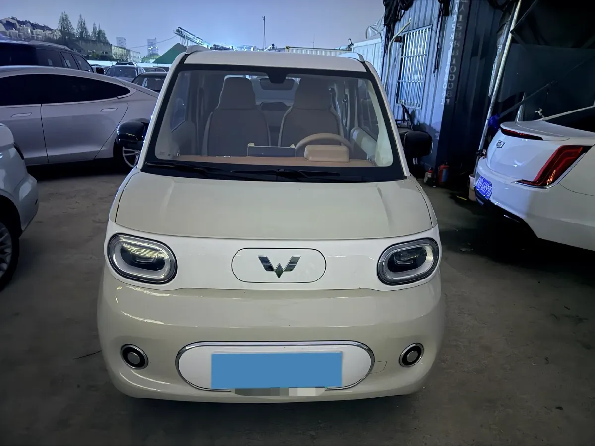 2024 WuLing HongGuang MINI EV BEV 17.3KWH,autocango,china used car exporter,china ev exporter,chinese used car exporter,chinese used ev exporter