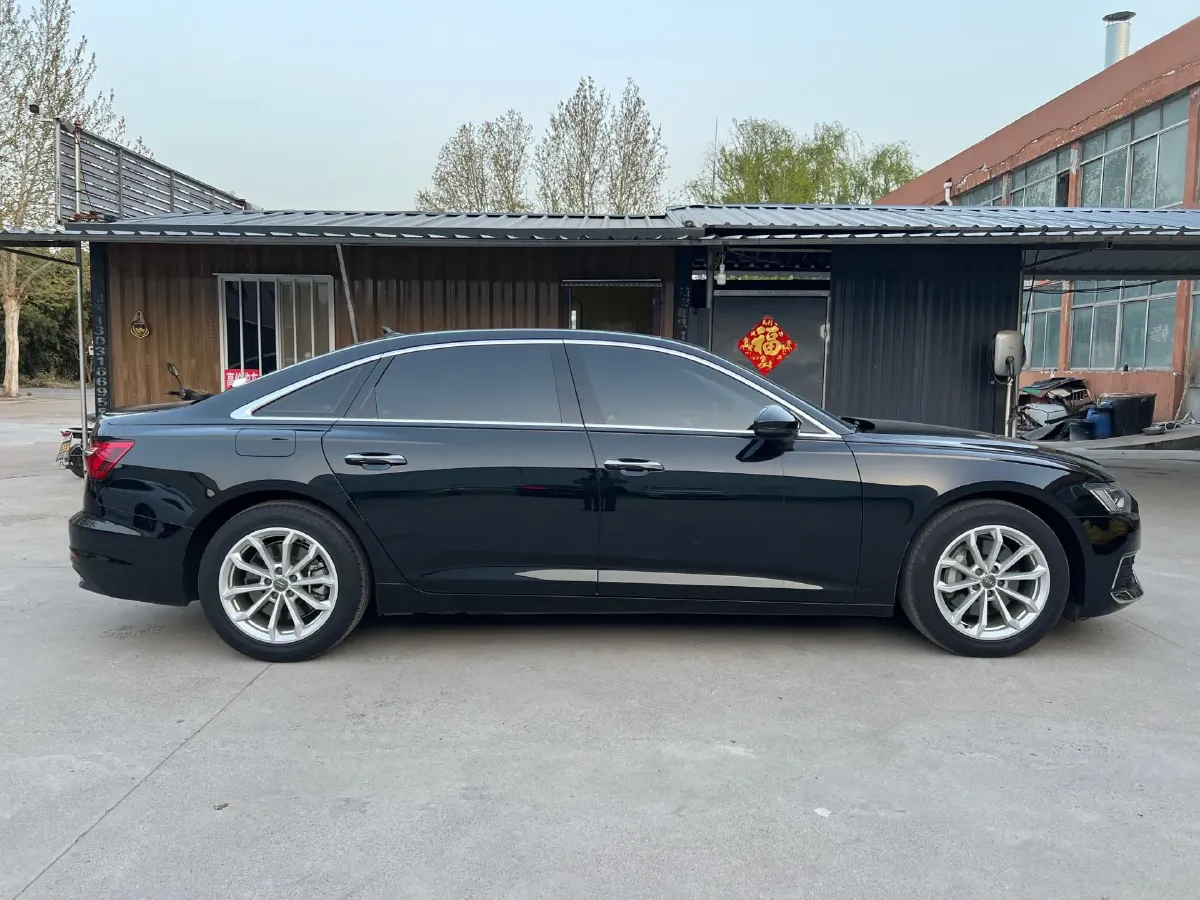 2021 Audi A6L 2.0T 190HP L4 7DCT,autocango,china used car exporter,china ev exporter,chinese used car exporter,chinese used ev exporter