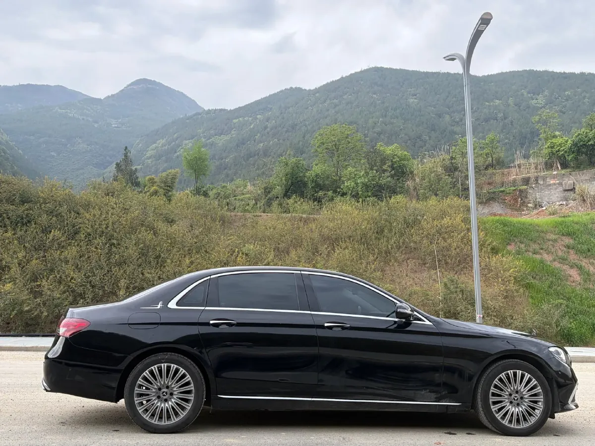 2022 Mercedes-Benz E Class 2.0T 258HP L4 9AT,autocango,china used car exporter,china ev exporter,chinese used car exporter,chinese used ev exporter