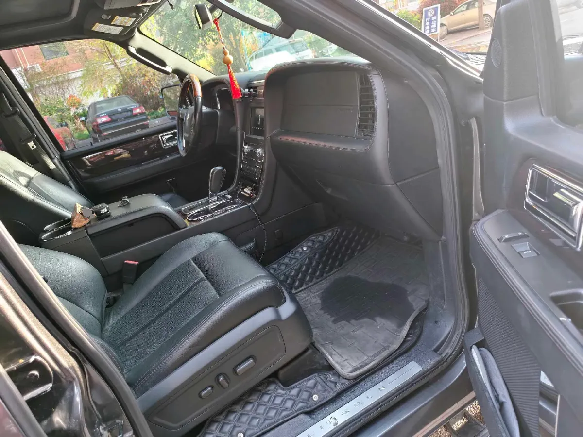 2017 Lincoln Navigator 3.5T 355HP V6 6AT,autocango,china used car exporter,china ev exporter,chinese used car exporter,chinese used ev exporter