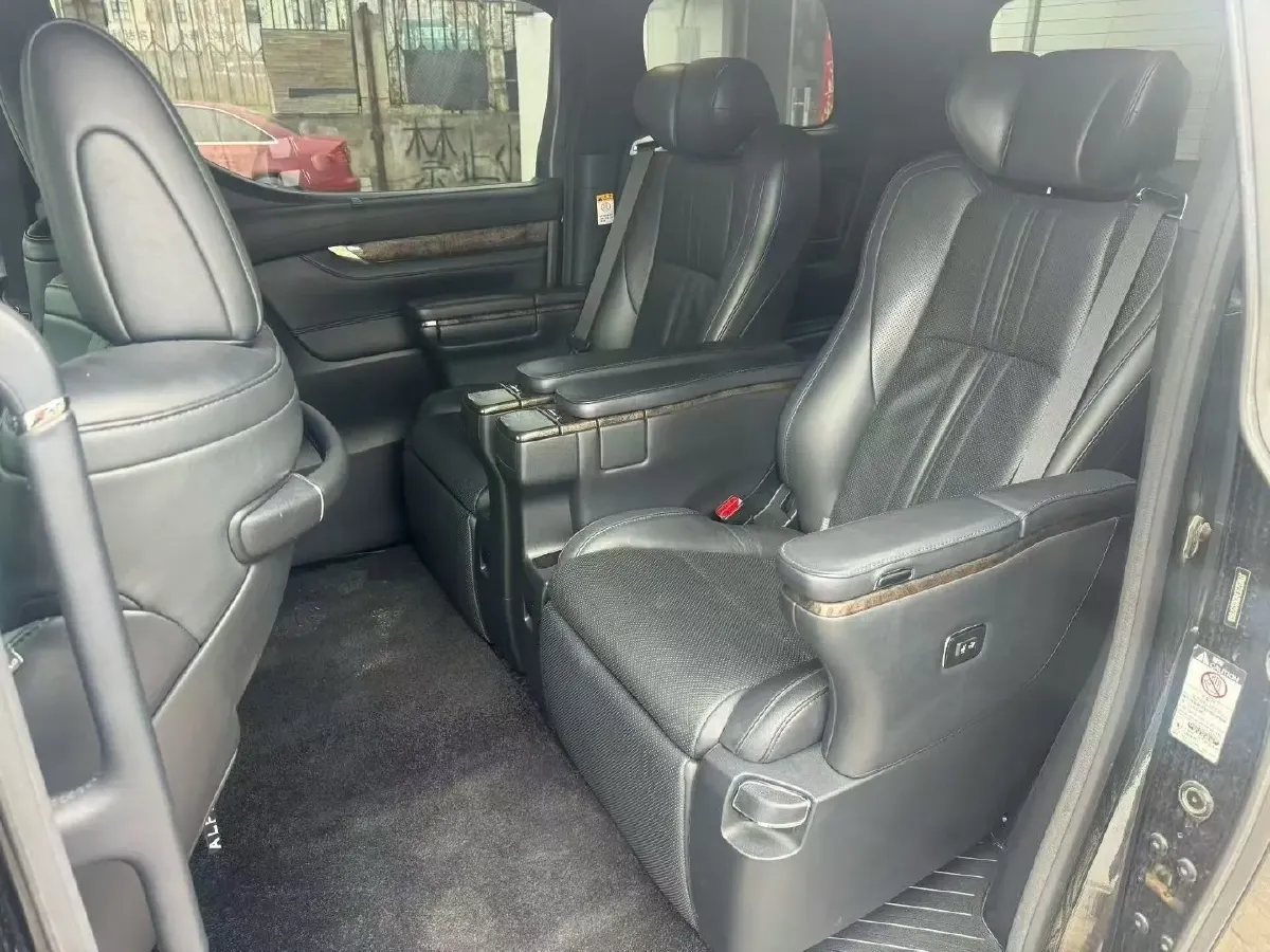 2020 Toyota Alphard 2.5L 117HP L4 E-CVT Hybrid,autocango,china used car exporter,china ev exporter,chinese used car exporter,chinese used ev exporter