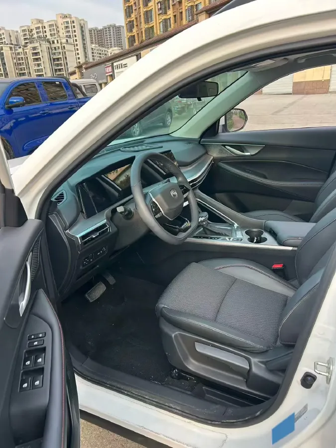 2023 ChangAn CS35 Plus 1.4T 160HP L4 7DCT,autocango,china used car exporter,china ev exporter,chinese used car exporter,chinese used ev exporter