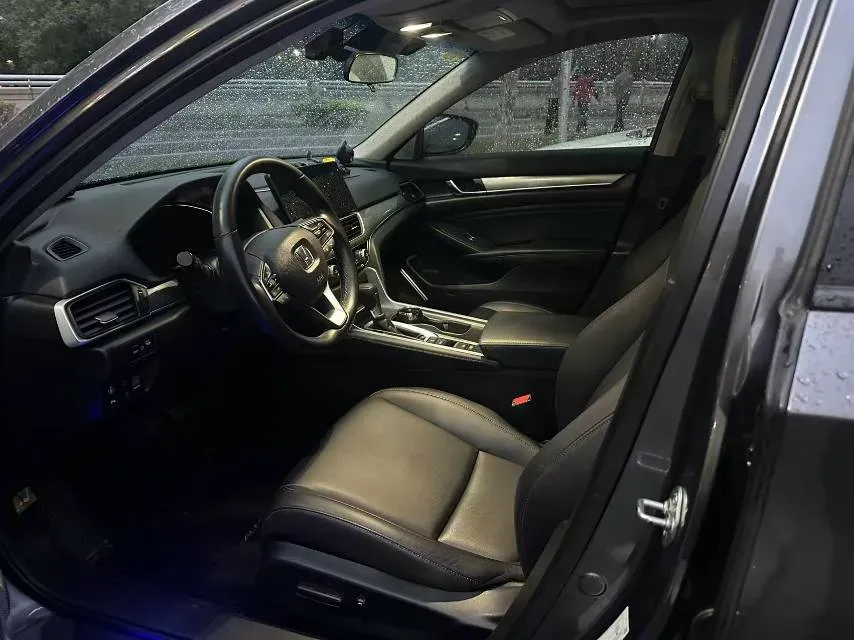 2021 Honda Accord 1.5T 194HP L4 CVT,autocango,china used car exporter,china ev exporter,chinese used car exporter,chinese used ev exporter