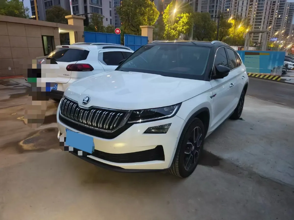 2021 Skoda Kodiak GT 2.0T 186HP L4 7DCT,autocango,china used car exporter,china ev exporter,chinese used car exporter,chinese used ev exporter