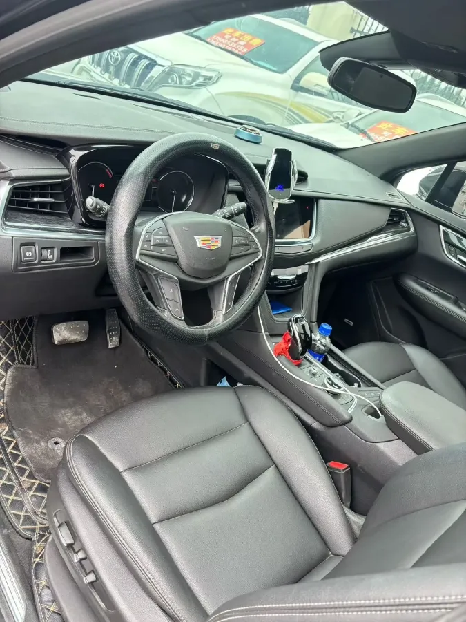 2021 Cadillac XT5 2.0T 237HP L4 9AT,autocango,china used car exporter,china ev exporter,chinese used car exporter,chinese used ev exporter