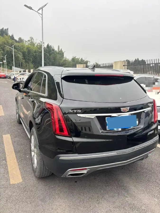 2021 Cadillac XT5 2.0T 237HP L4 9AT,autocango,china used car exporter,china ev exporter,chinese used car exporter,chinese used ev exporter
