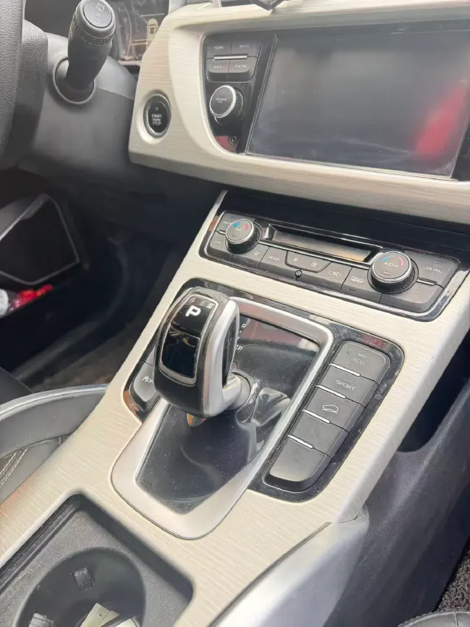 2020 Roewe i6 1.5T 169HP L4 7DCT,autocango,china used car exporter,china ev exporter,chinese used car exporter,chinese used ev exporter