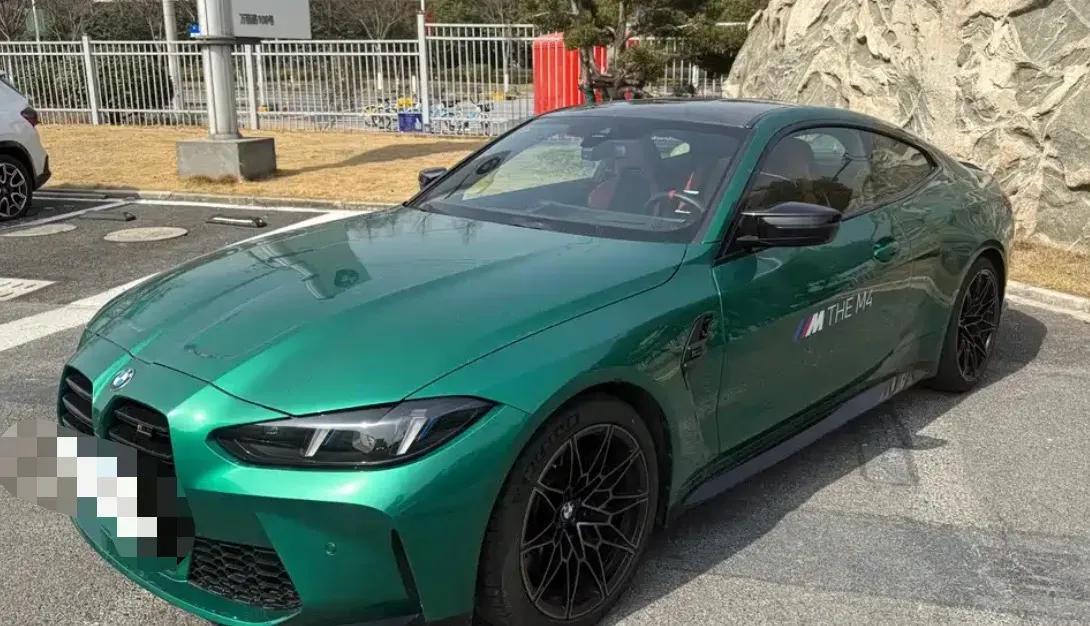 2024 BMW M4 3.0T 510HP L6 8AT,autocango,china used car exporter,china ev exporter,chinese used car exporter,chinese used ev exporter