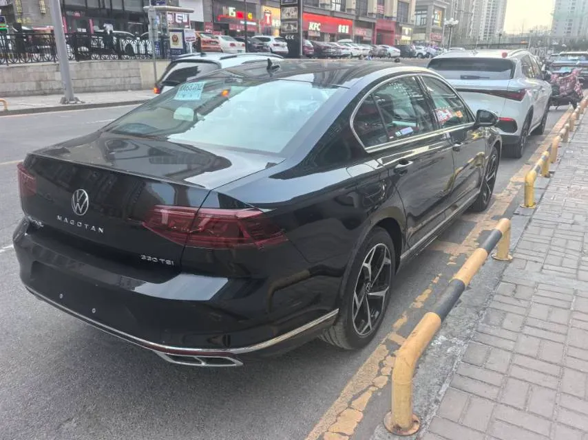 2023 Volkswagen Magotan 2.0T 186HP L4 7DCT,autocango,china used car exporter,china ev exporter,chinese used car exporter,chinese used ev exporter