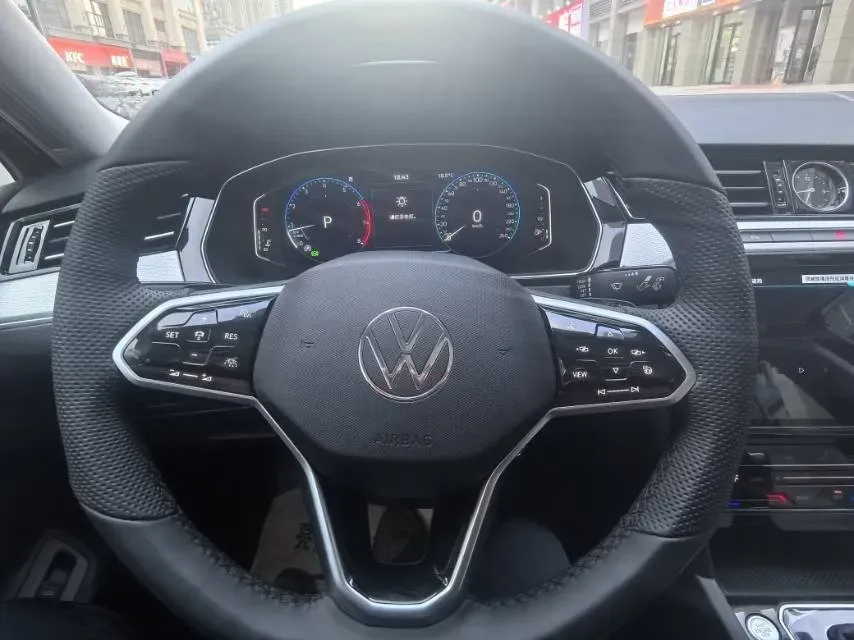 2023 Volkswagen Magotan 2.0T 186HP L4 7DCT,autocango,china used car exporter,china ev exporter,chinese used car exporter,chinese used ev exporter